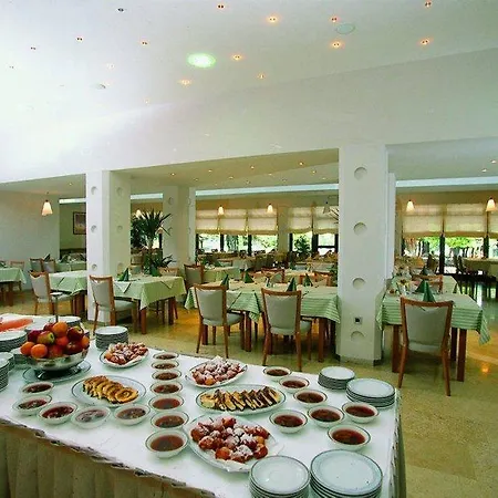 Flores Hotel