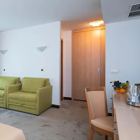 Flores 4* Poreč