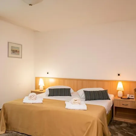 Hotel Flores Porec