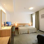 Flores 4* Poreč